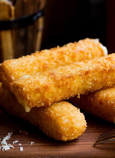 Low Carb Mozzarella Sticks