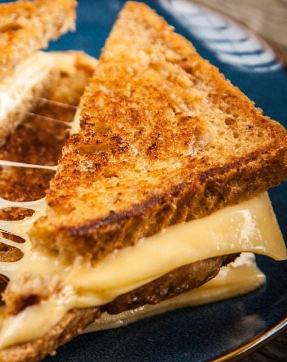 Air Fryer Grilled Cheese Sandwich - EasyKeto4U