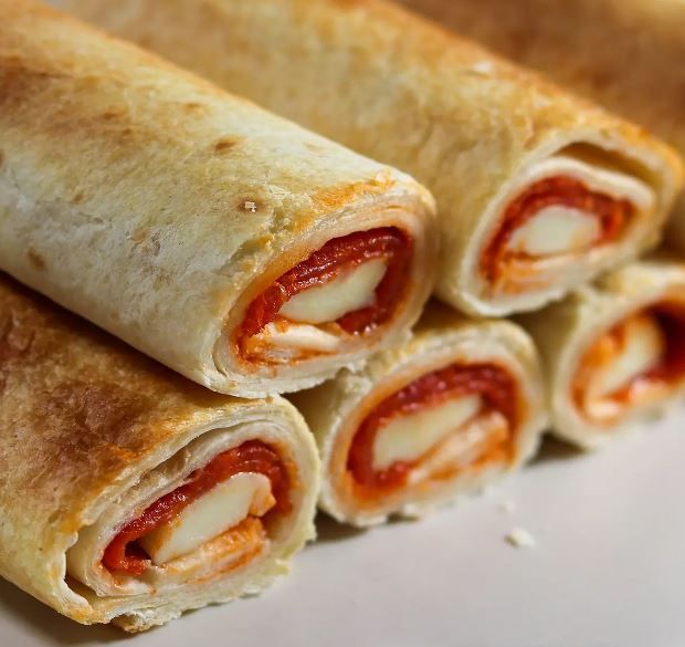 Air Fryer Pizza Roll Ups - EasyKeto4U