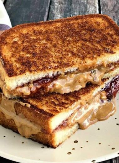 Air Fryer peanut butter and jelly sandwich