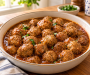 Slow Cooker Meatballs with Gravy